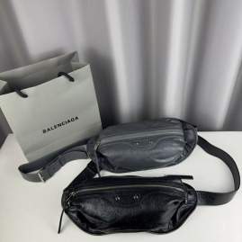 Picture of Balenciaga Handbags _SKUfw177644416fw